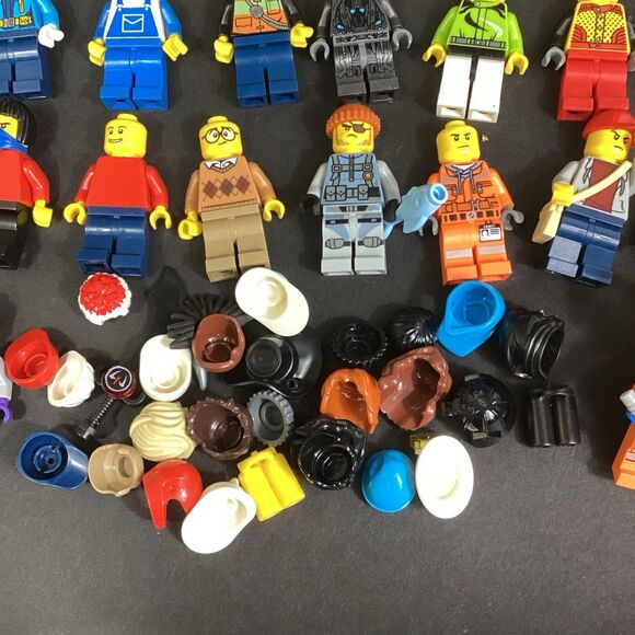 Lego Minifigure Huge Lot-Medical-Random-Workers-Warriors-Accessories - Picture 8 of 8